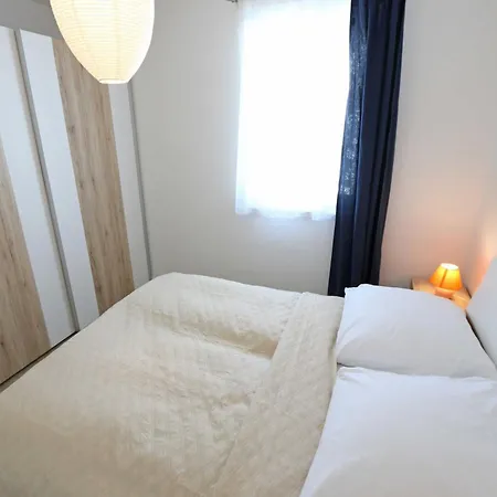 Anni - Whg 06 Mit Balkon * Goehren (Ruegen)